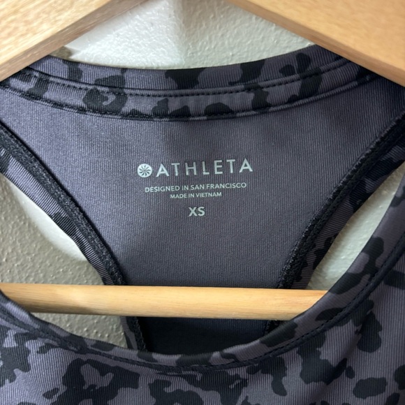 Athleta Leopard Shanti Crop Tank Top xs - Picture 4 of 7